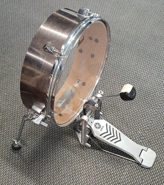 Kick drum small with mount and kick Pedal (Second Hand)