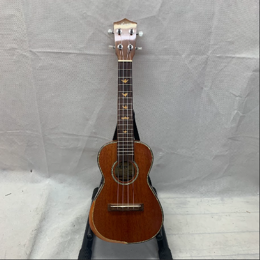 Aiersi - Concert Ukulele  With Beveled Edge - Second Hand